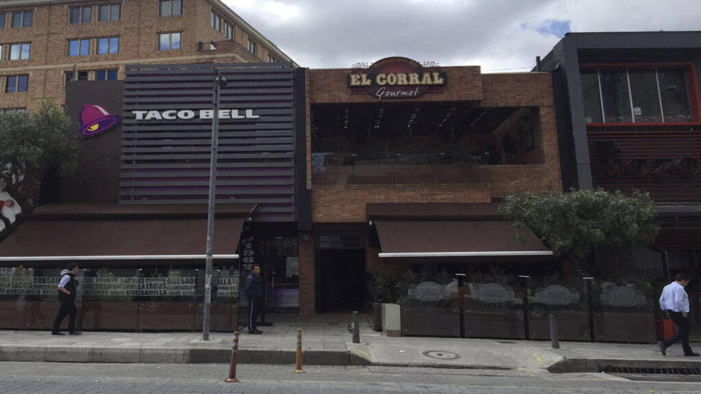 Proyecto de expansión de marcas Corral Gourmet y Taco Bell - Concreto y Acabado