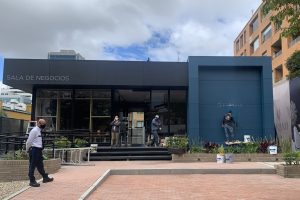 Sala de ventas Burano - Concreto y Acabado